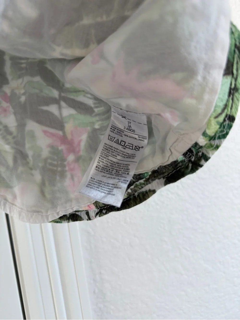 3T old navy Tropical Leaf & Pink Floral top